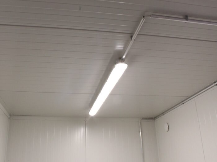 10ft Insulated Container – Compact Thermal Storage - Image 3