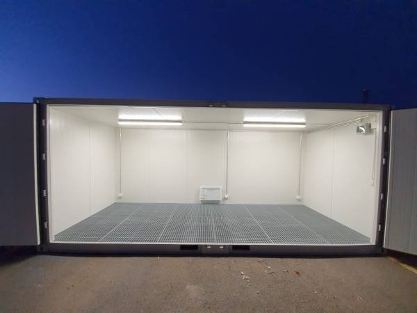 20ft Insulated Hazardous Waste Container with Side Opening - Image 4