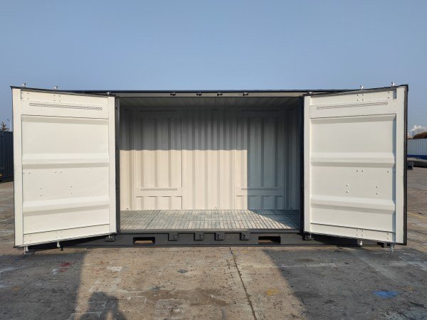 20ft Hazardous Waste Container with Side Opening - Image 3