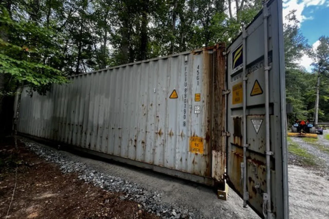 40ft High Cube Economy Grade Shipping Container - Image 2