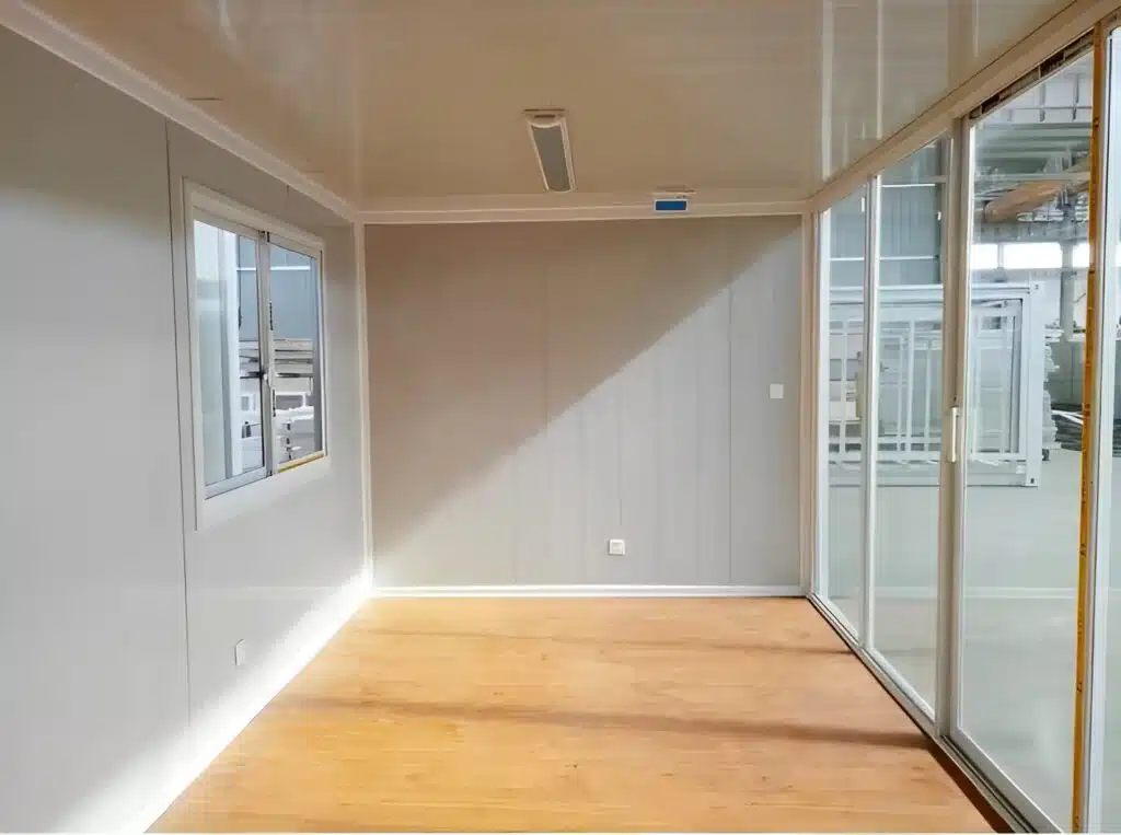 40ft Prefab Container Home – Modern Customizable Building - Image 3