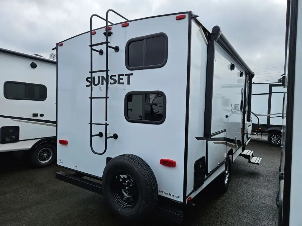 2024 Crossroads Sunset Trail Super Lite SS188BH - Image 13