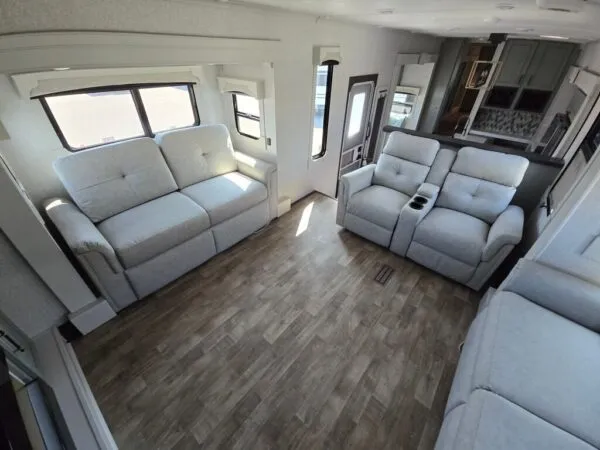 2025 Crossroads Redwood RW4200FL - Image 8