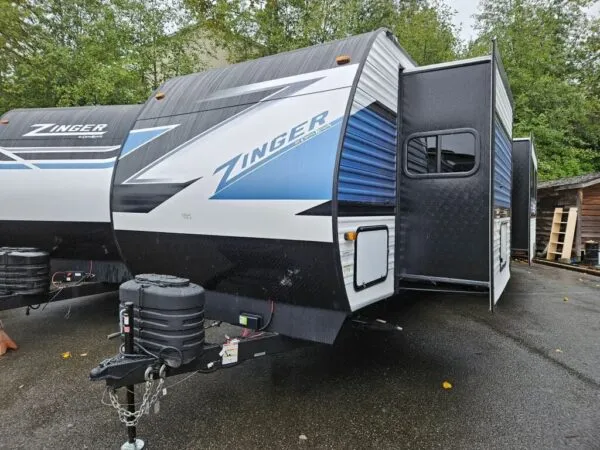 2025 Crossroads Zinger 390DB - Image 11