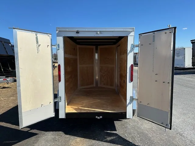 Homesteader 5x8 Enclosed V Nose Cargo - Image 3