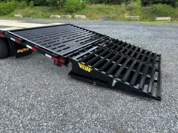 Big Tex 8.5x30 Gooseneck Deckover Equipment Trailer Mega Ramps - Image 5