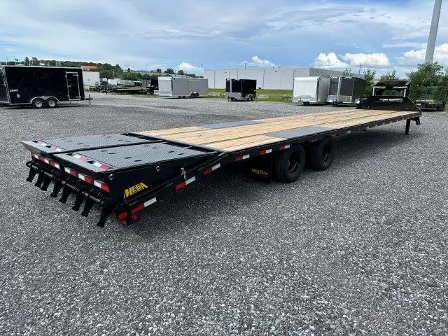 Big Tex 8.5x40 Gooseneck Deckover Equipment Trailer – Mega Ramps - Image 4
