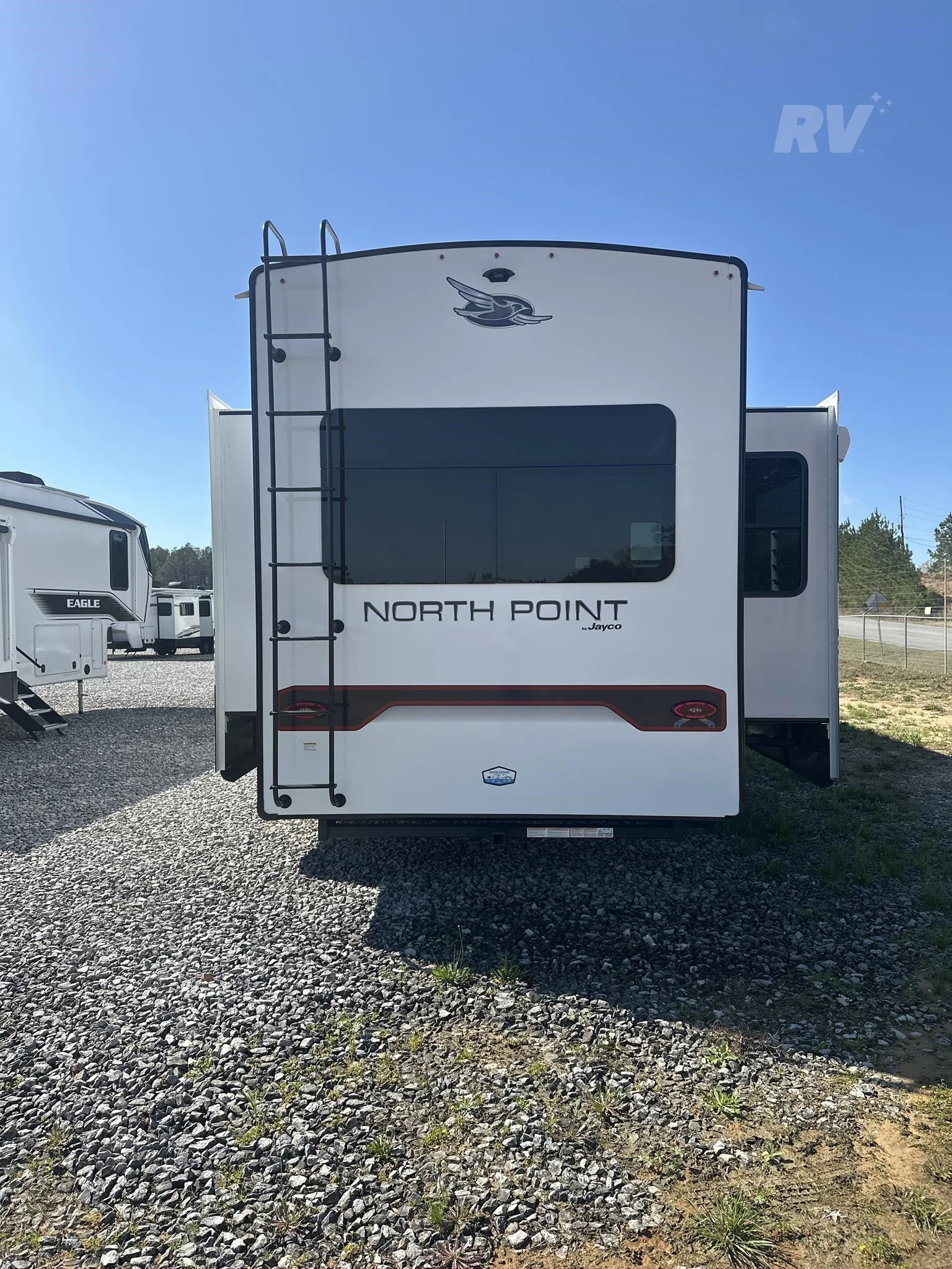 2025 Jayco North Point 377RLBH - Image 21