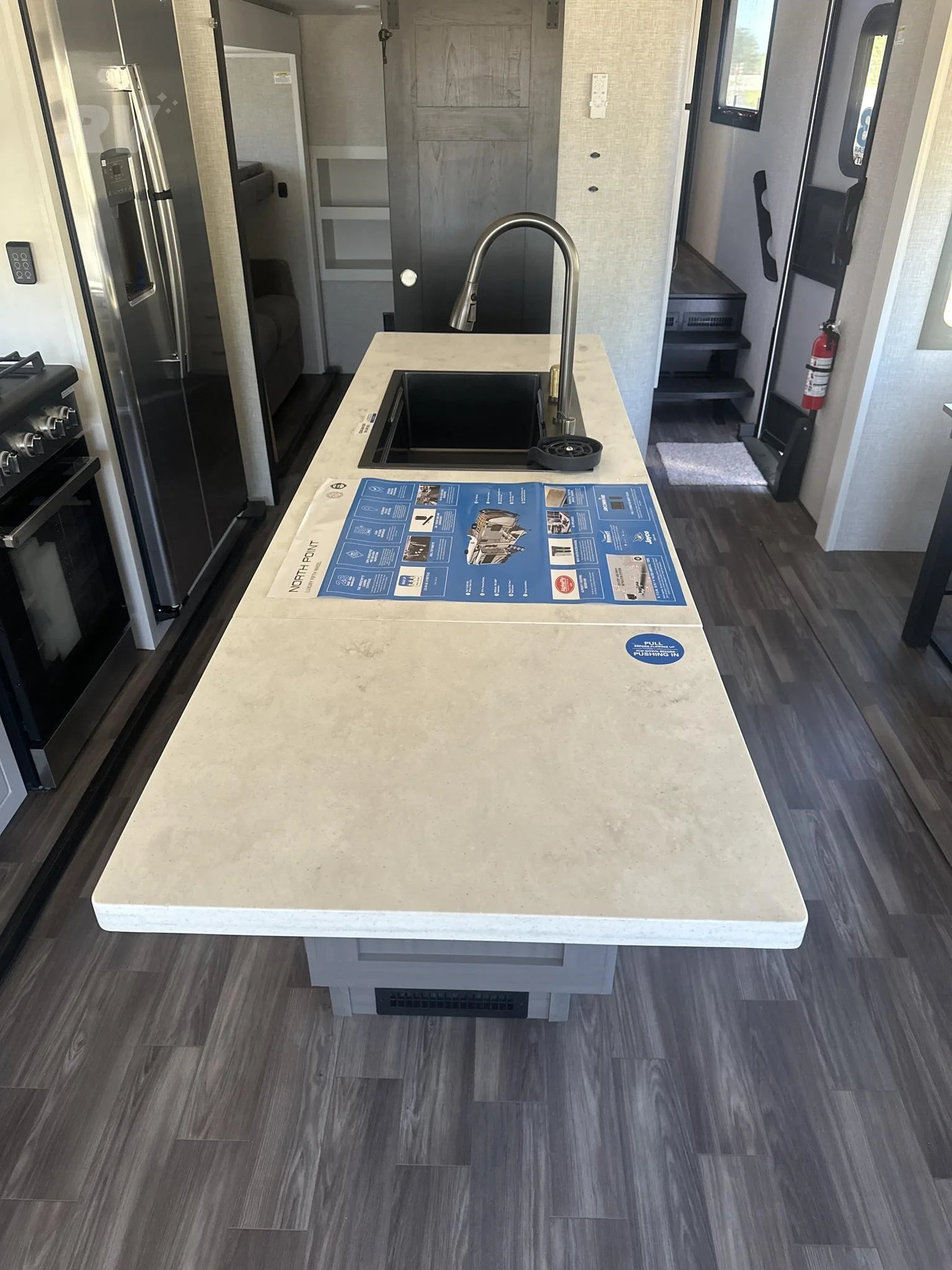 2025 Jayco North Point 377RLBH - Image 15