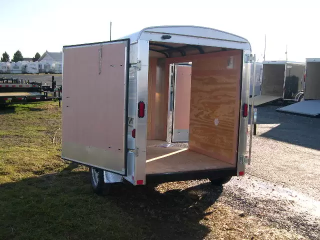 Homesteader 5x8 Enclosed Trailer - Image 5
